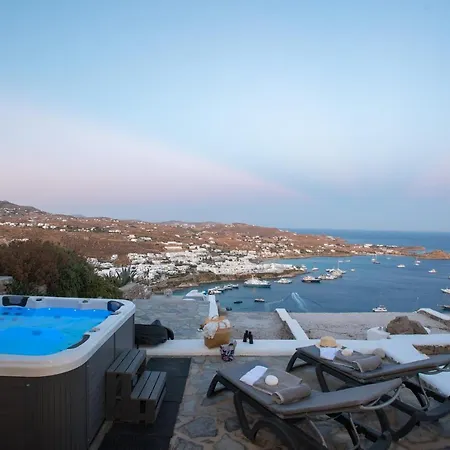 Mykonos Psarou Place With Private Jacuzzi *