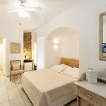 Mykonos Psarou Place *