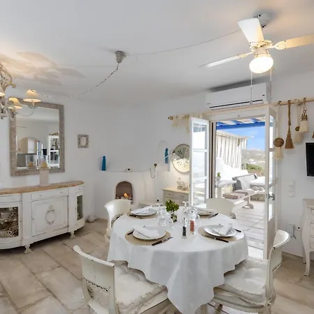 Mykonos Psarou Place With Private Jacuzzi Psarrou