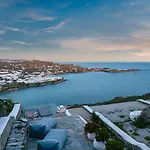Mykonos Psarou Place With Private Jacuzzi *